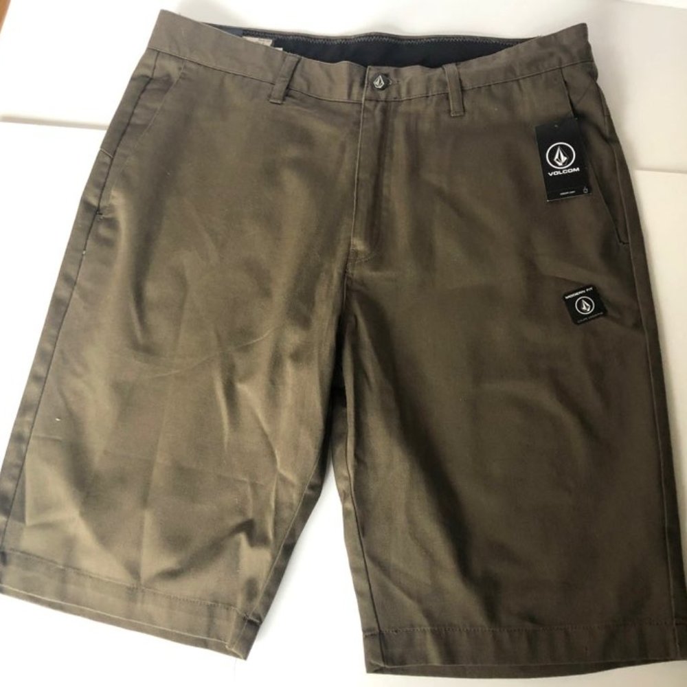 Mens Volcom Shorts - Size 32